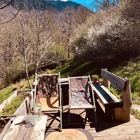 Prázdninový dům Venez Dans Bergerie Au Coeur Des Pyrenees Atypique Tech Eau De Source Et Electricite Solaire