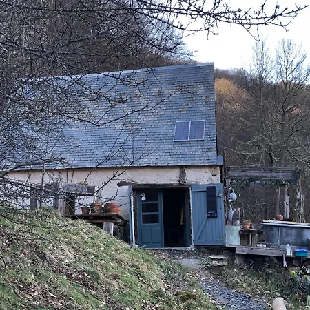 Venez Dans Bergerie Au Coeur Des Pyrenees Atypique Tech Eau De Source Et Electricite Solaire Prázdninový dům