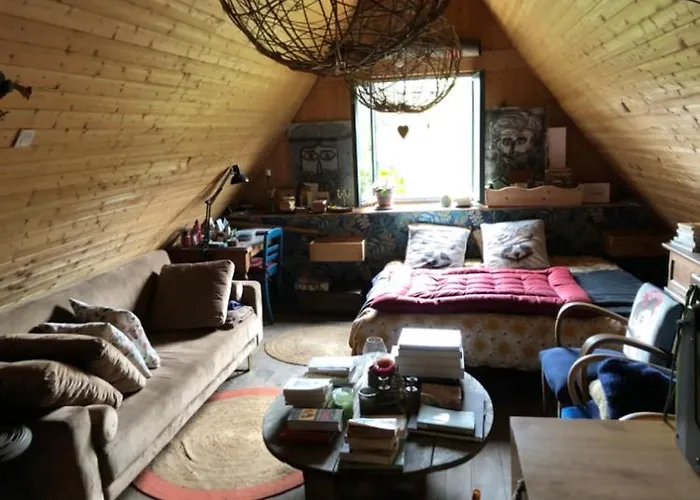 Holiday home Nuit En Dans La Foret Borderes-Louron